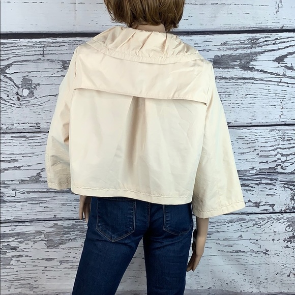 Luii Cropped Jacket with Oversized Buttons - XL - Picture 2 of 9